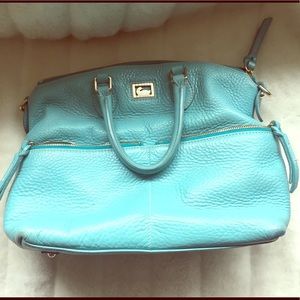 Gorgeous Dooney & Bourke bucket purse